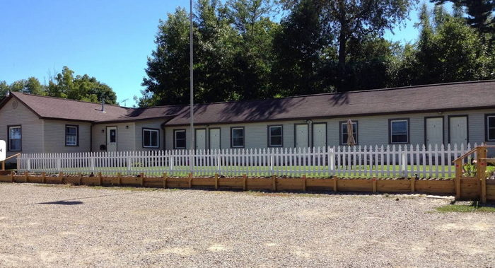 Imlay City Motel - Recent Photos From Website (newer photo)